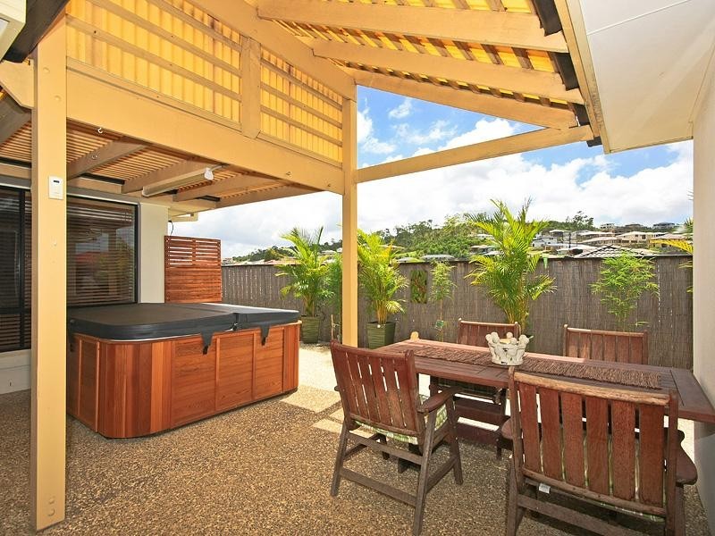 Pacific Pines QLD 4211