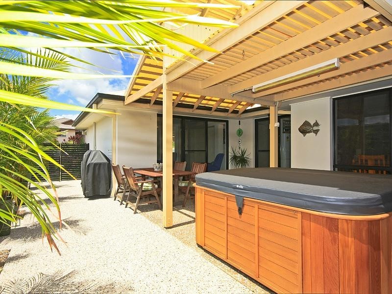 Pacific Pines QLD 4211