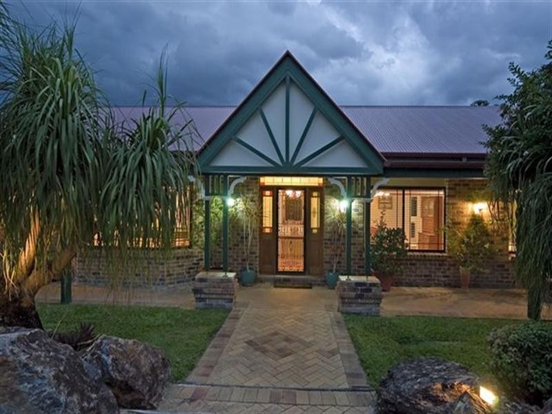 12 Hannaford Place, Helensvale QLD 4212