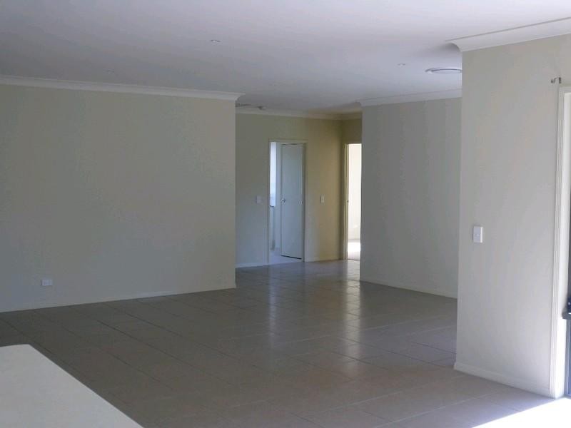 7 Nandina Court, Upper Coomera QLD 4209