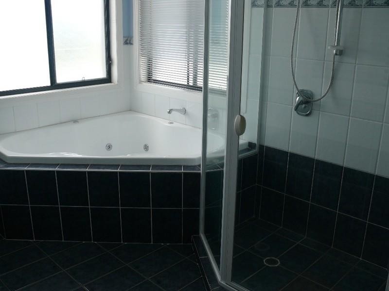 21 Parkwater Terrace, Helensvale QLD 4212