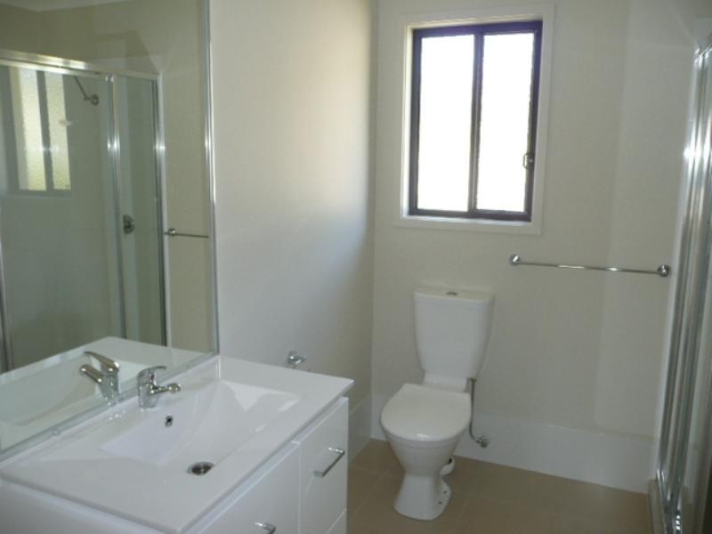 Pacific Pines QLD 4211