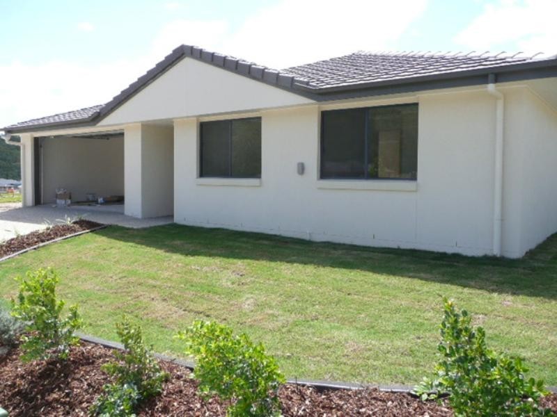 Pacific Pines QLD 4211