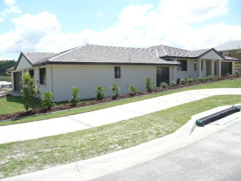 Pacific Pines QLD 4211