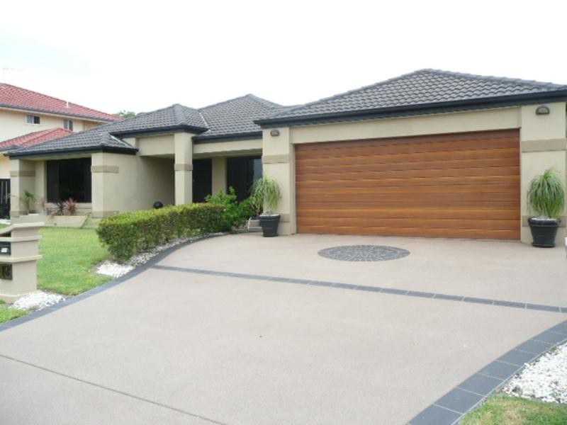 18 Brittany Drive, Oxenford QLD 4210