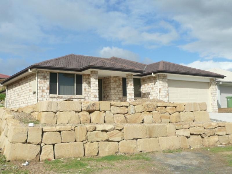 12 Manning Circuit, Pacific Pines QLD 4211