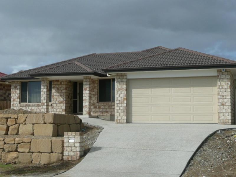 12 Manning Circuit, Pacific Pines QLD 4211