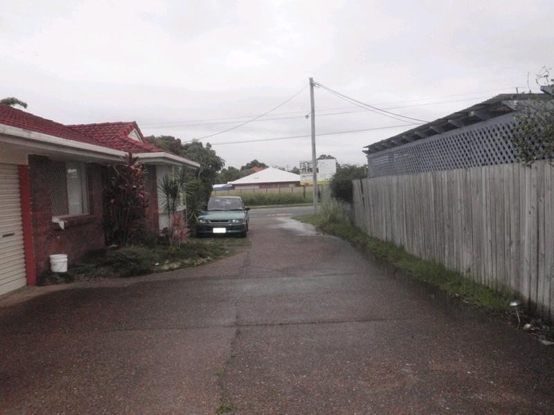 2/135 Central Street, Labrador QLD 4215