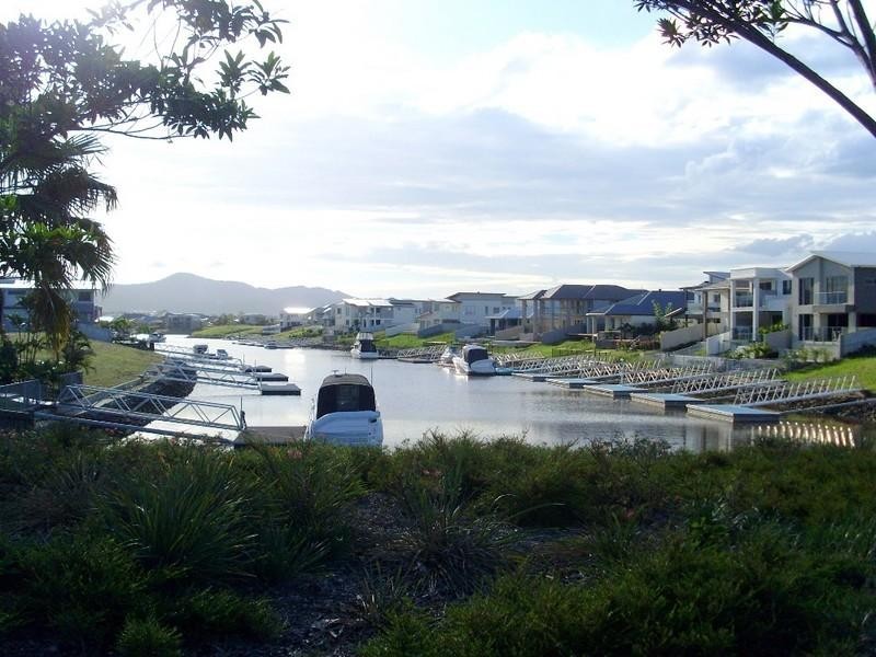41 River Links East Boulevard, Helensvale QLD 4212
