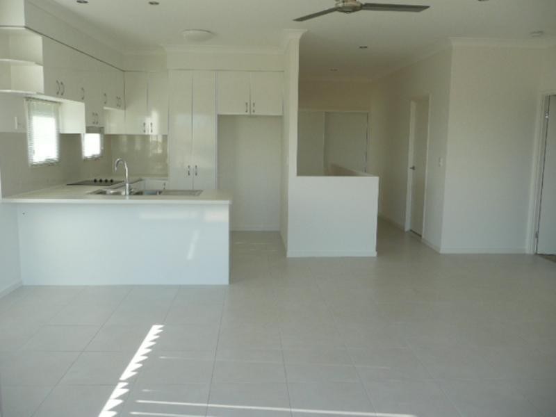 46 Bayswater Avenue, Varsity Lakes QLD 4227