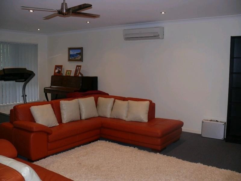 10 Gecko Crescent, Upper Coomera QLD 4209