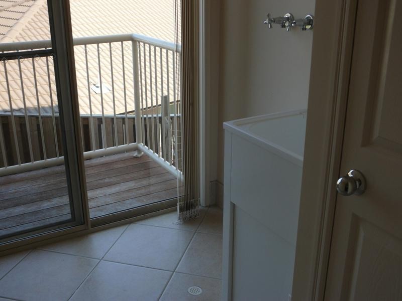 1/9 Wendy Court, Upper Coomera QLD 4209