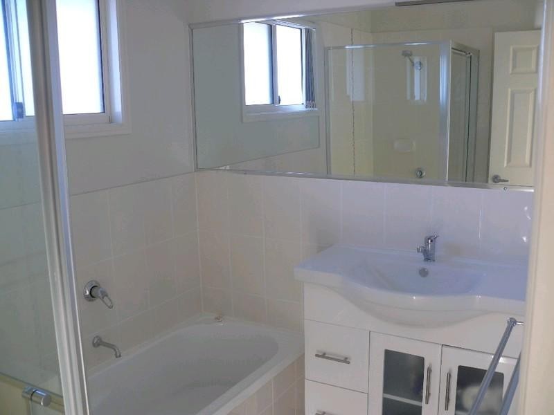 1/32 Buchanan Circuit, Oxenford QLD 4210