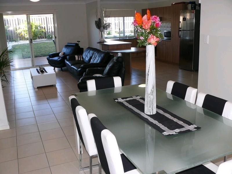 1/32 Buchanan Circuit, Oxenford QLD 4210