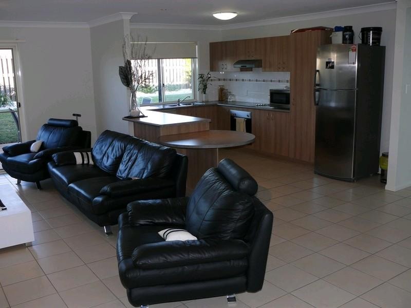 1/32 Buchanan Circuit, Oxenford QLD 4210