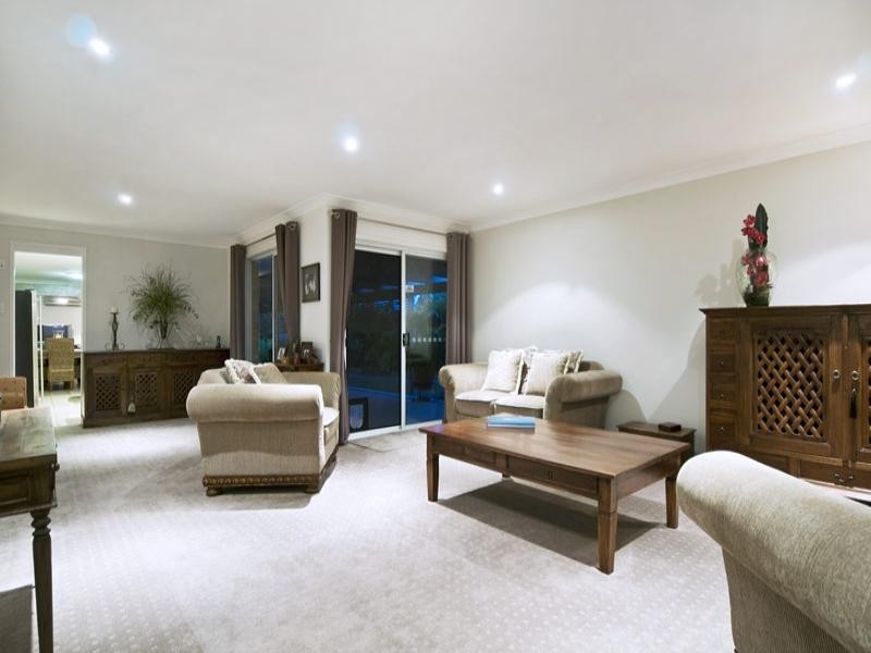 70 Riversdale Road, Oxenford QLD 4210