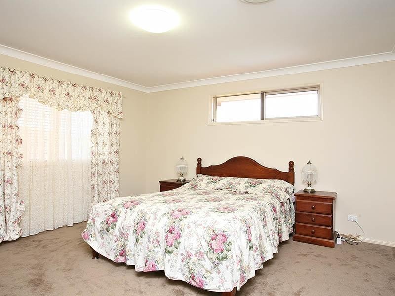 18 Tandanus Court, Oxenford QLD 4210