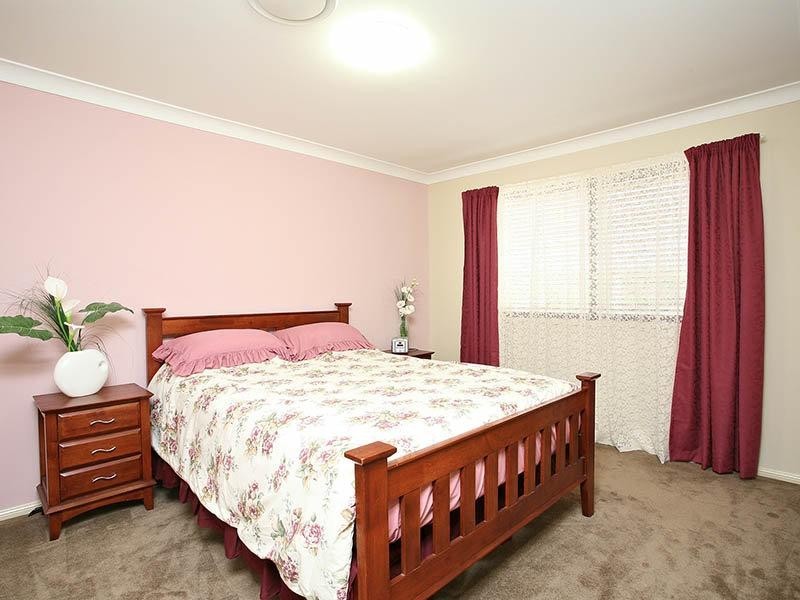 18 Tandanus Court, Oxenford QLD 4210