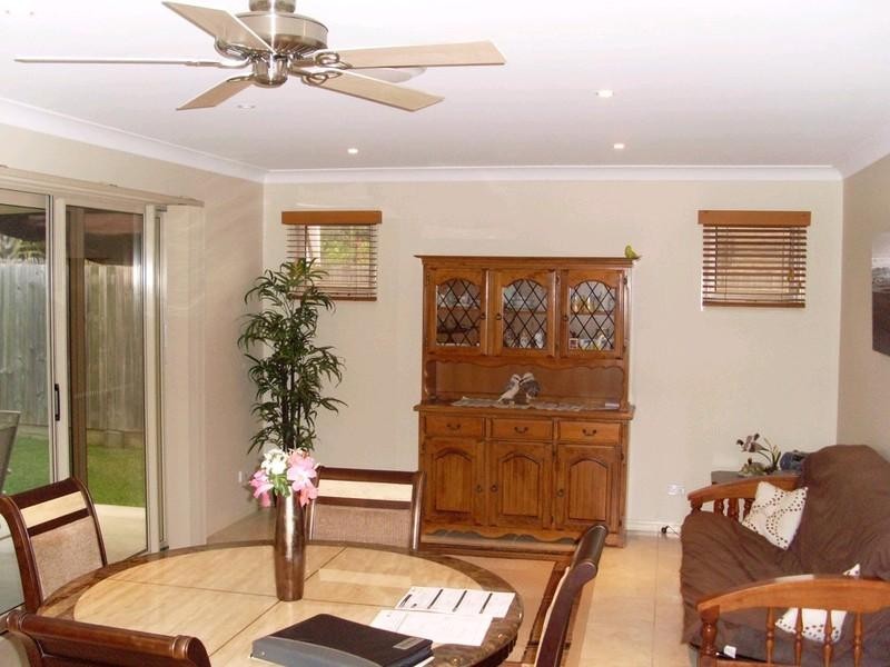 18 Tandanus Court, Oxenford QLD 4210