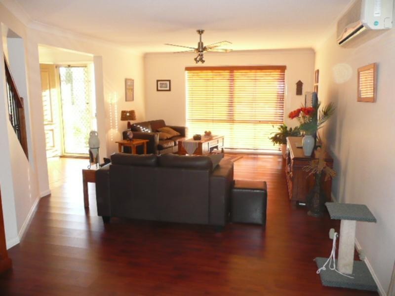 34 Brittany Drive, Oxenford QLD 4210