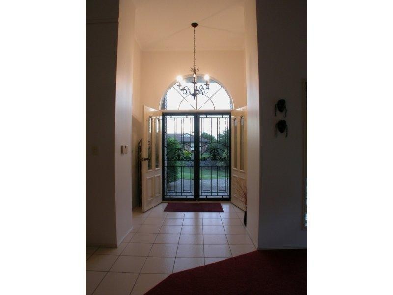 55 Oregon Way, Oxenford QLD 4210