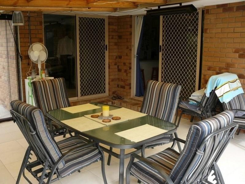 11 Tocumwal Court, Helensvale QLD 4212