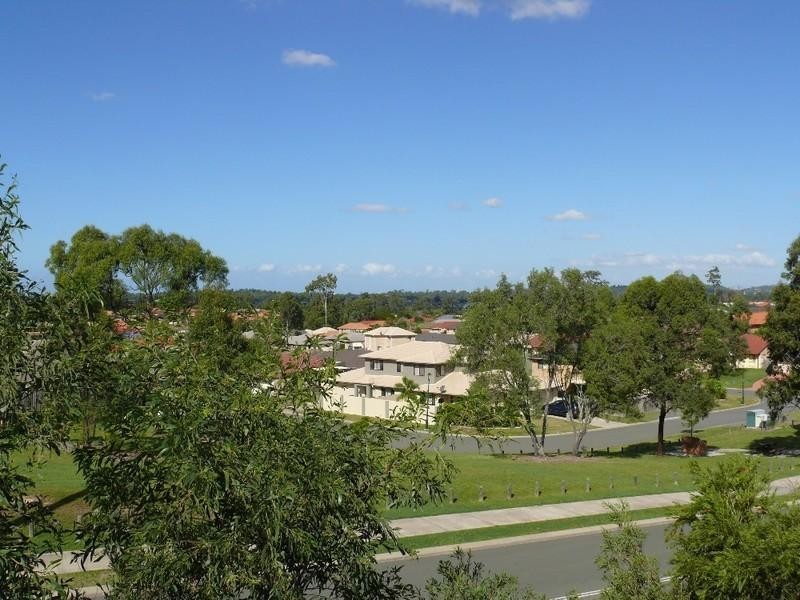 84/1 Sauvignon Parade, Upper Coomera QLD 4209