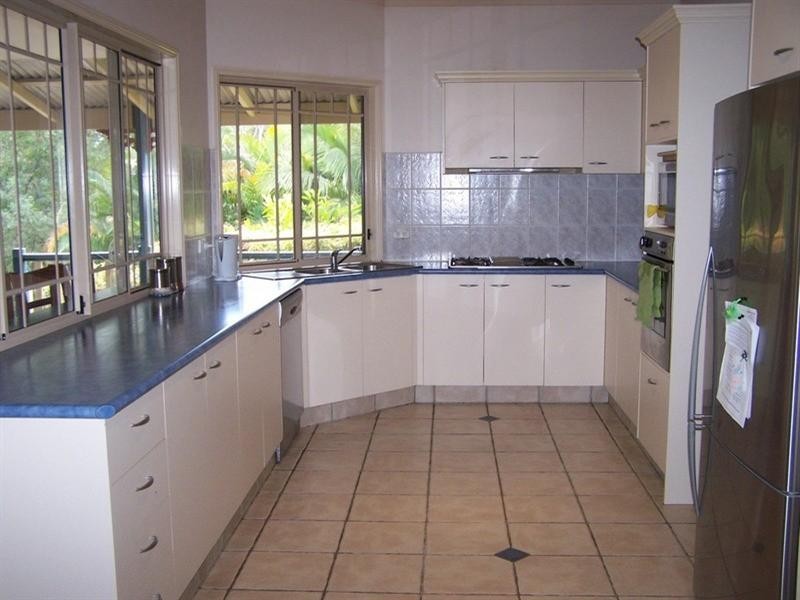 2 Bignells Road, Maudsland QLD 4210