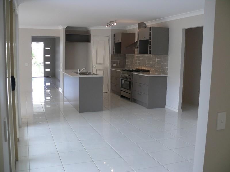 7 Hetchy Street, Upper Coomera QLD 4209