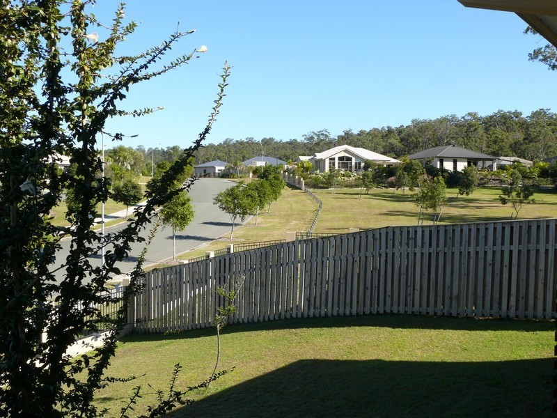 11 Starush Court, Upper Coomera QLD 4209