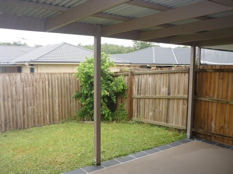 2/7 Moss Terrace, Pimpama QLD 4209
