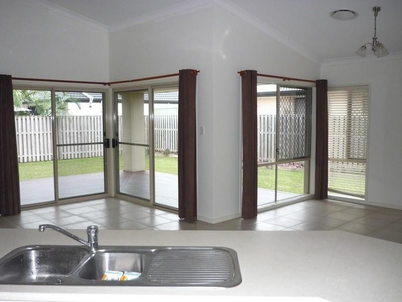 36 Essen Place, Oxenford QLD 4210