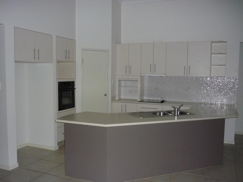 36 Essen Place, Oxenford QLD 4210