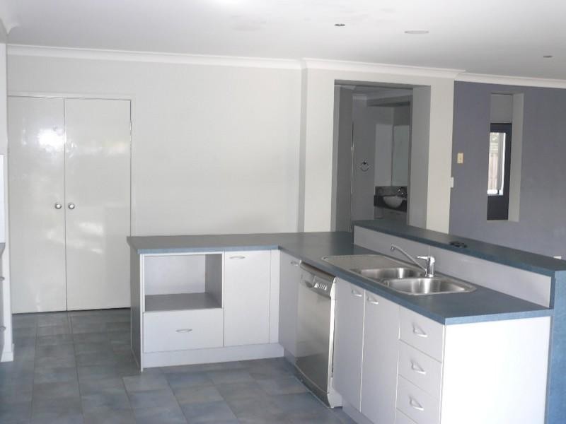 1 Thames Place, Oxenford QLD 4210