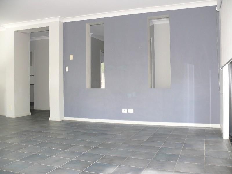 1 Thames Place, Oxenford QLD 4210