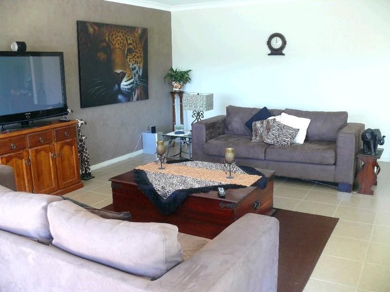 24 Rushcutter Avenue, Oxenford QLD 4210