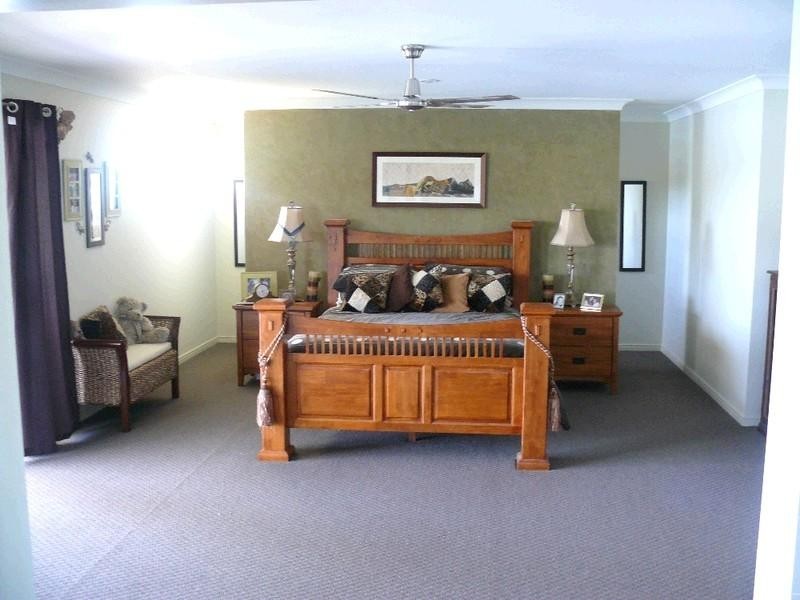 24 Rushcutter Avenue, Oxenford QLD 4210