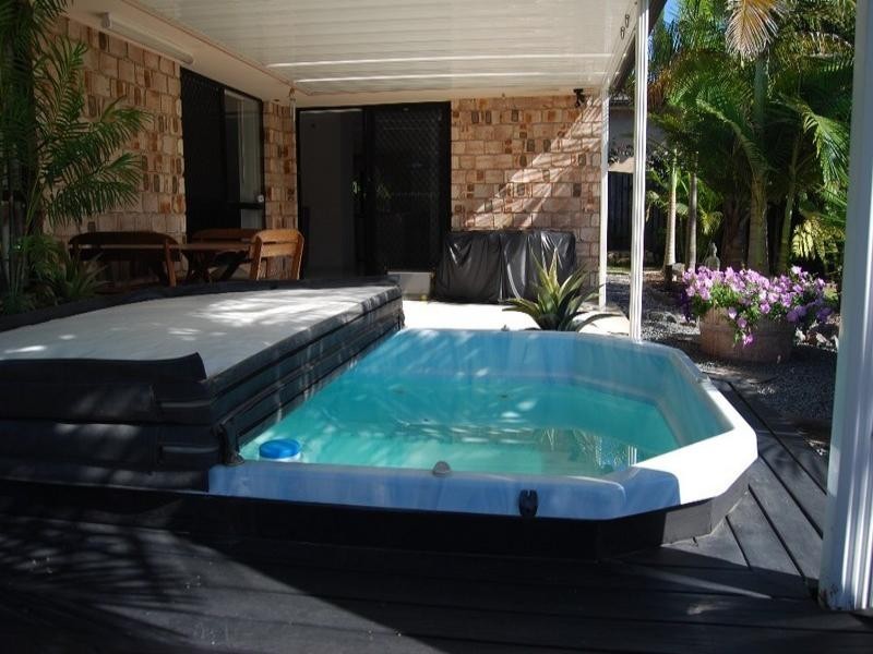 Pacific Pines QLD 4211