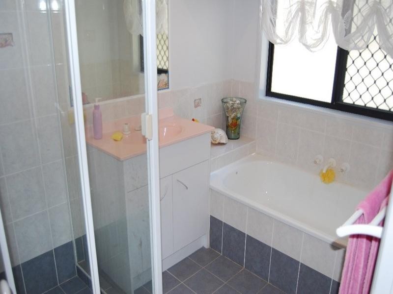 Pacific Pines QLD 4211