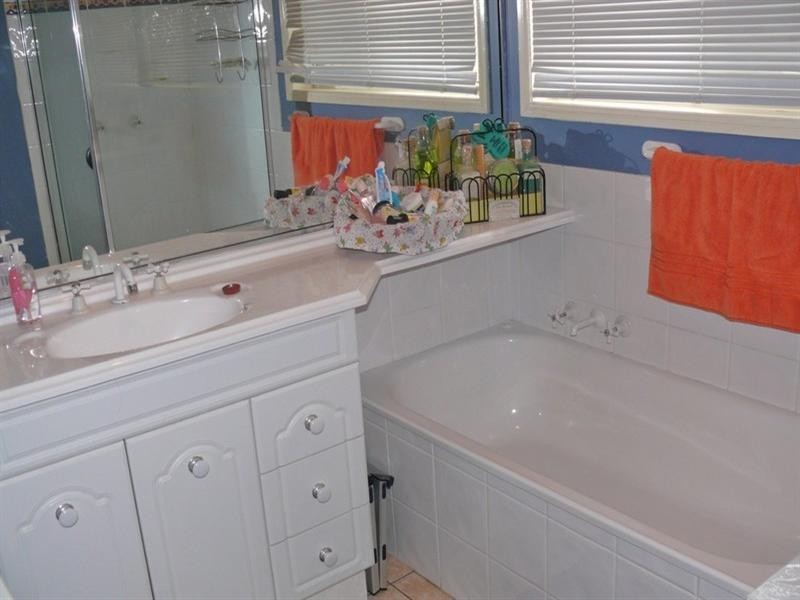 28 Meadow Way, Upper Coomera QLD 4209