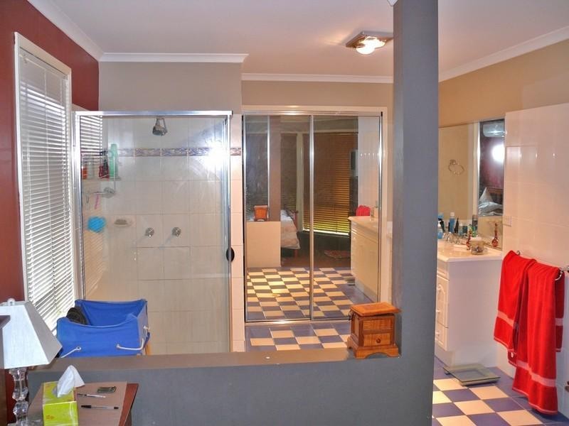 28 Meadow Way, Upper Coomera QLD 4209