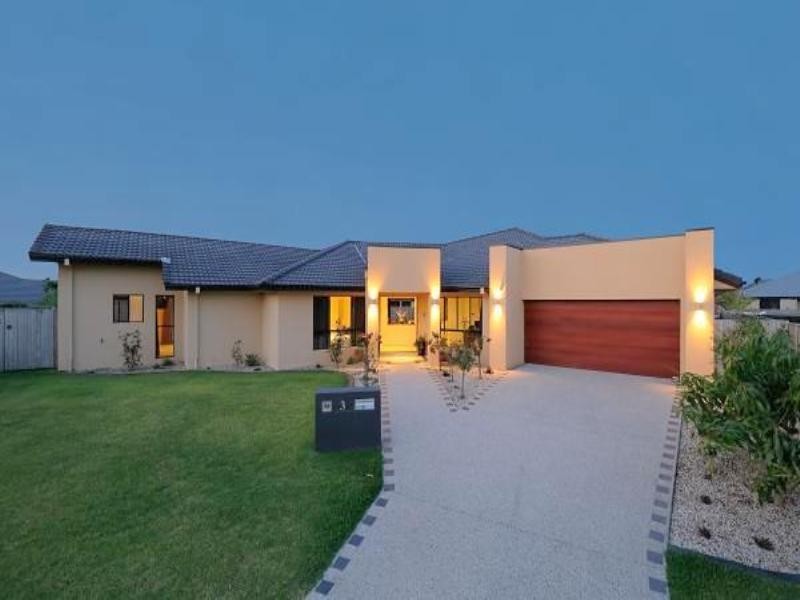 3 Xavier Place, Oxenford QLD 4210