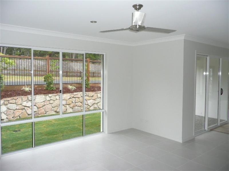2/1 Lowell Street, Reedy Creek QLD 4227