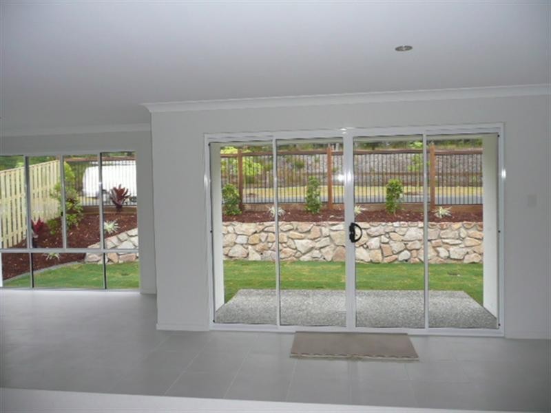 2/1 Lowell Street, Reedy Creek QLD 4227