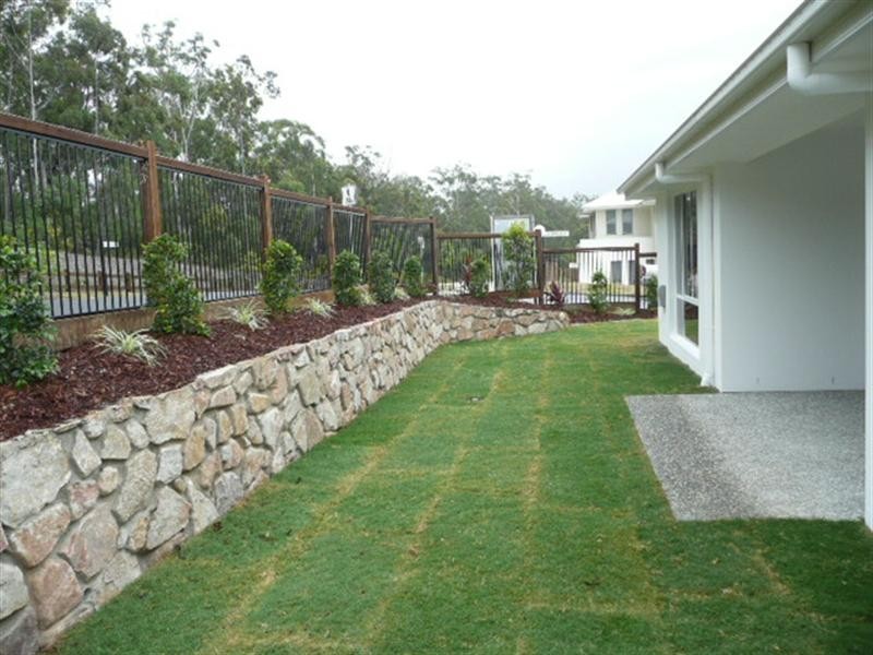 2/1 Lowell Street, Reedy Creek QLD 4227