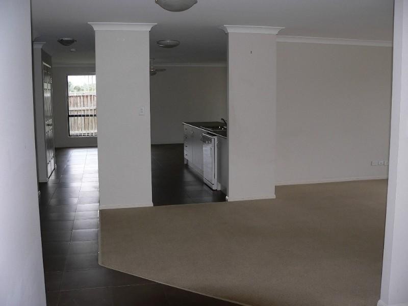 7 Oceanis Drive, Oxenford QLD 4210