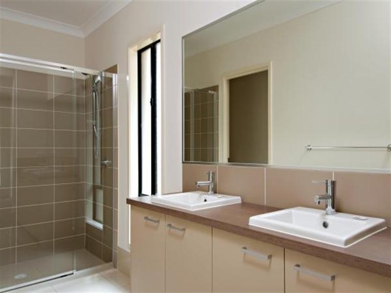 14 Paradise Drive, Coomera QLD 4209