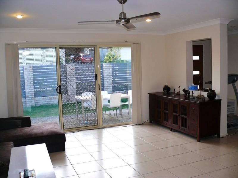 1/16 Prewett Street, Upper Coomera QLD 4209