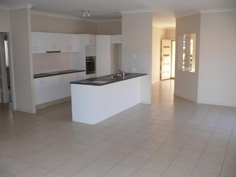 11 Starush Court, Upper Coomera QLD 4209