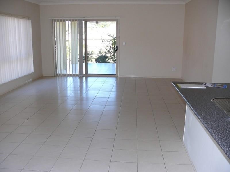 11 Starush Court, Upper Coomera QLD 4209